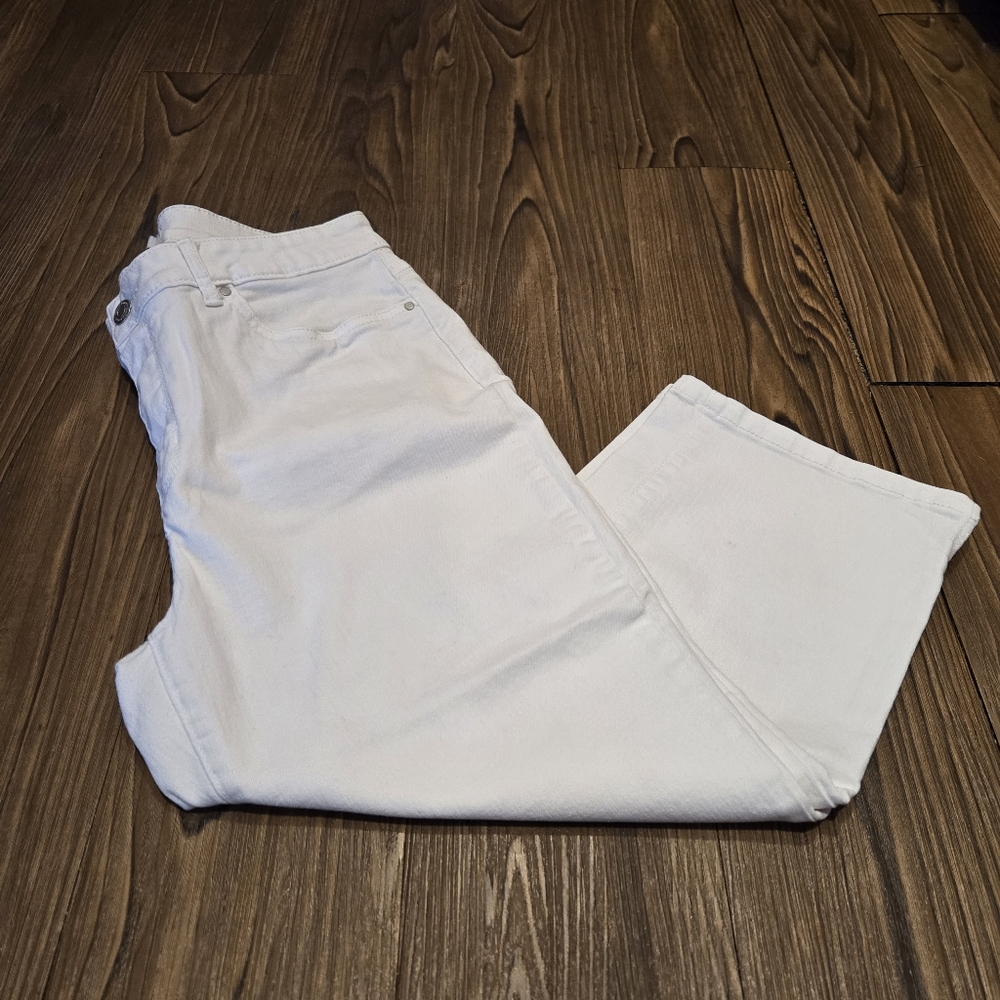 Croft & Barrow White Denim Capris Jeans Classic Casual Cotton Preppy Mid Rise 14